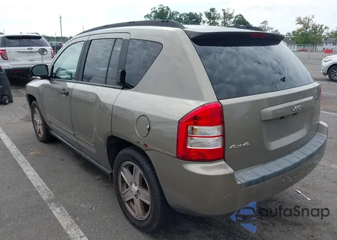 2008 Jeep Compass Sport z USA, uszkodzony, nr VIN 1J8FF47W78D530473